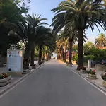 The Good Place Aparthotel 4*