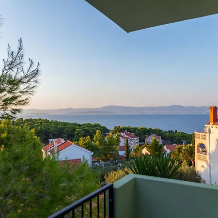 The Good Place Aparthotel 4*