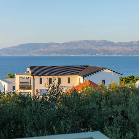 The Good Place Aparthotel