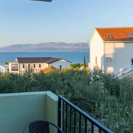 The Good Place Aparthotel Sutivan