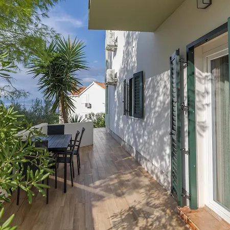 Aparthotel The Good Place Sutivan