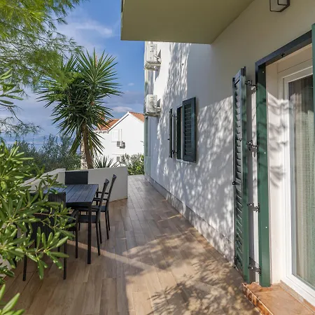 Apart Otel The Good Place Sutivan
