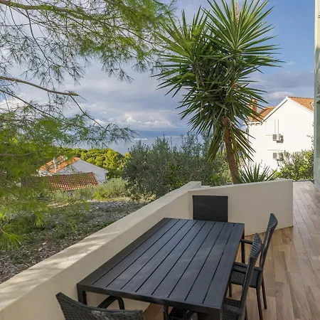 The Good Place 4* Sutivan