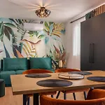The Good Place Aparthotel Sutivan