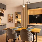 The Good Place Aparthotel Sutivan