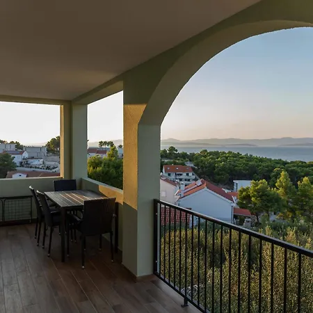 The Good Place Aparthotel Sutivan