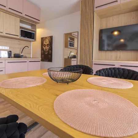 The Good Place Aparthotel 4*